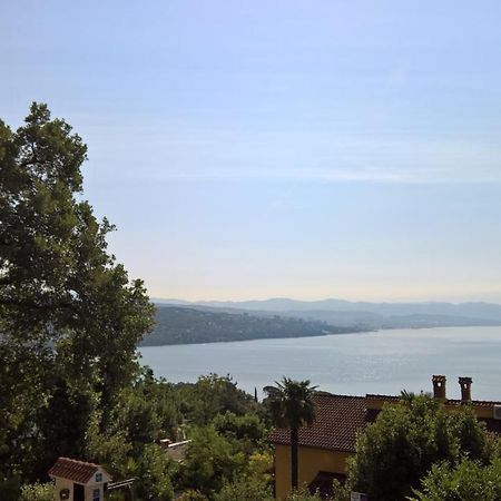 Apartment Nives Opatija Exteriör bild