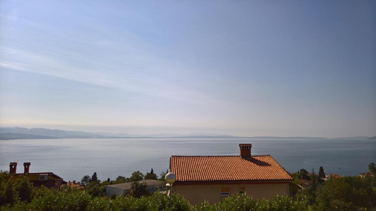 Apartment Nives Opatija Exteriör bild