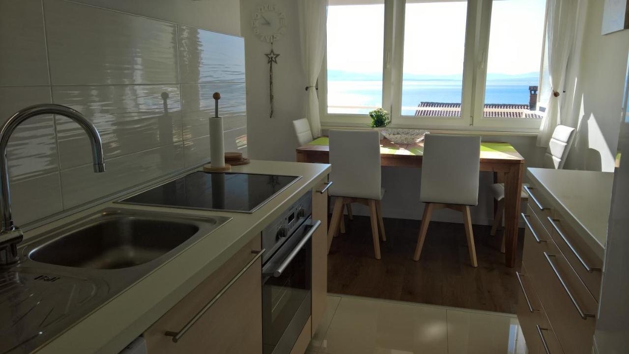 Apartment Nives Opatija Exteriör bild