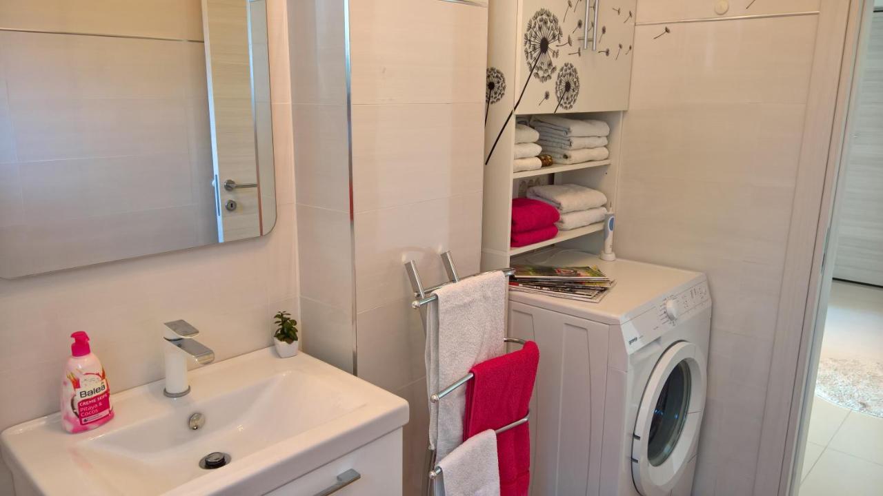 Apartment Nives Opatija Exteriör bild